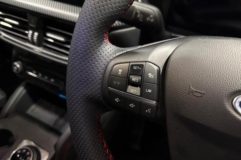 Used Ford Kuga 2025 for sale - 76882631: Photo 30