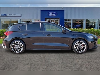 Used Ford Focus 2025 for sale - 79102505: Photo
