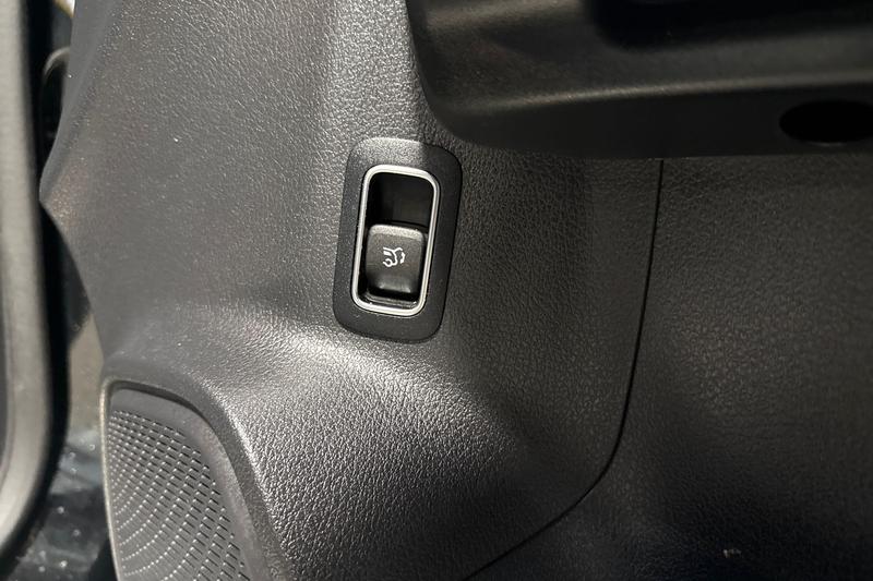 Used Mercedes-Benz GLA 2021 for sale - 77819601: Photo 28