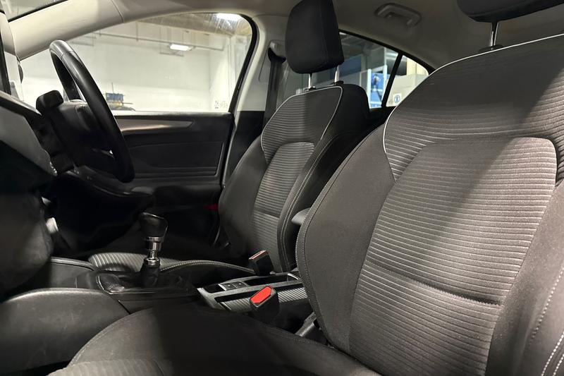 Used Ford Focus 2022 for sale - 76722789: Photo 19