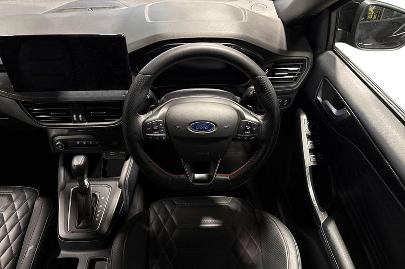 Used Ford Focus 2022 for sale - 76692957: Photo 11