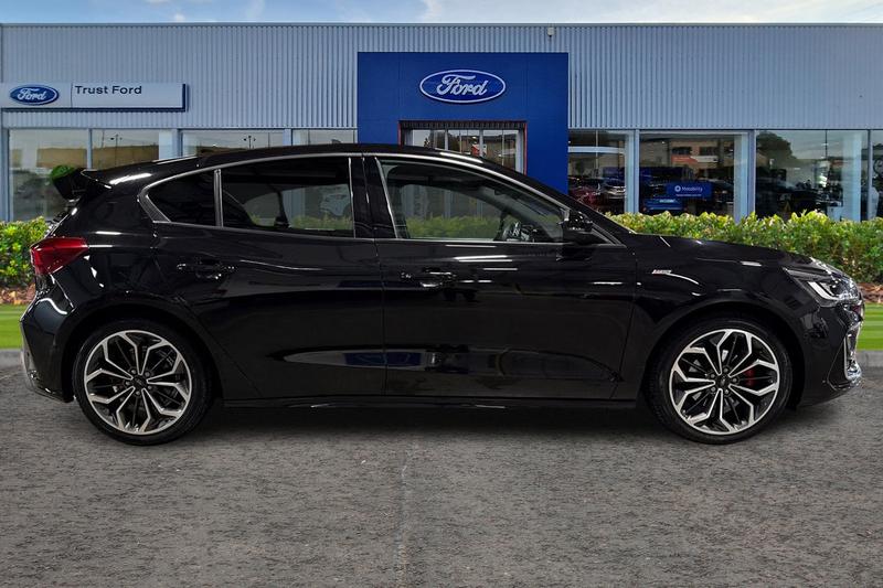 Used Ford Focus 2022 for sale - 76692957: Photo 3