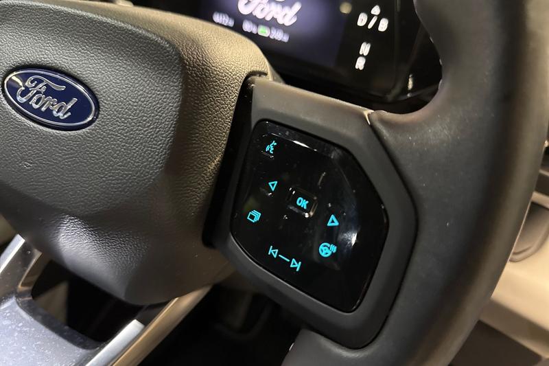 Used Ford Explorer 2025 for sale - 78021265: Photo 27