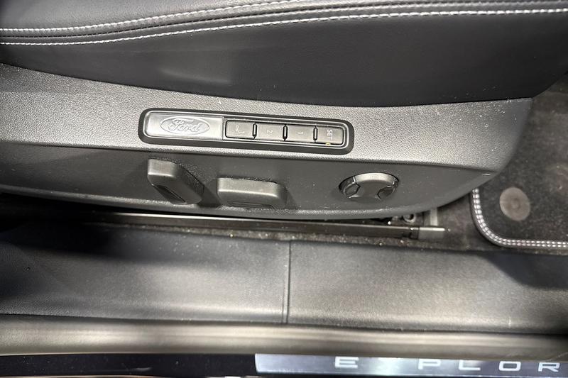 Used Ford Explorer 2025 for sale - 78021265: Photo 30