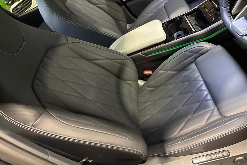 Used Ford Explorer 2025 for sale - 78021265: Photo 31