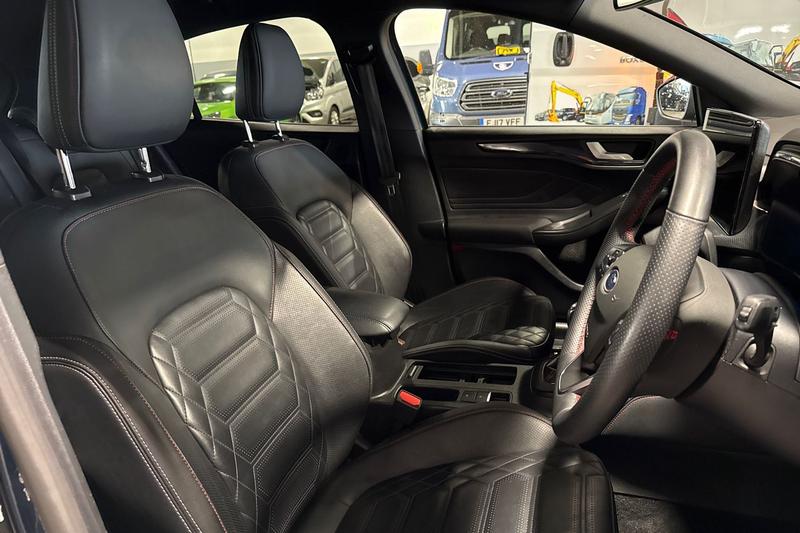Used Ford Focus 2023 for sale - 76146708: Photo 17