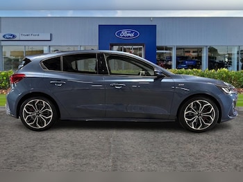 Used Ford Focus 2023 for sale - 76146708: Photo 3