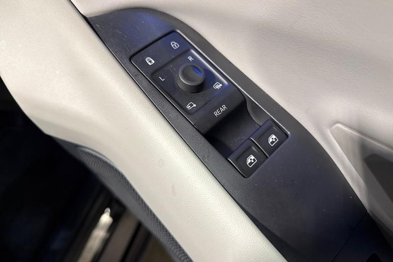 Used Ford Explorer 2025 for sale - 77965928: Photo 16