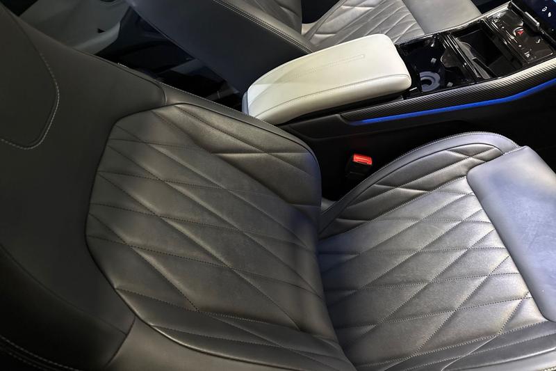 Used Ford Explorer 2025 for sale - 77965928: Photo 28