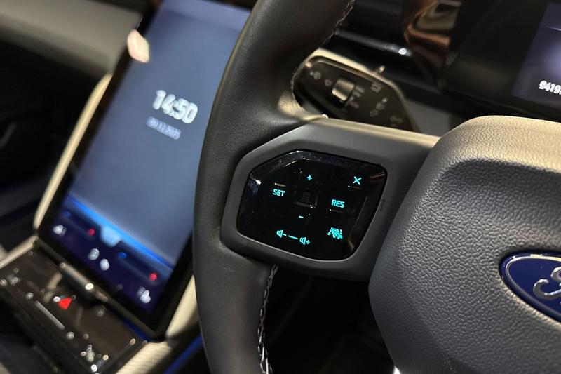 Used Ford Explorer 2025 for sale - 77965928: Photo 31