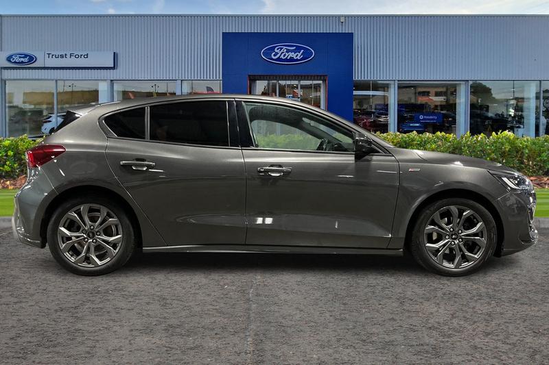 Used Ford Focus 2024 for sale - 76640973: Photo 3