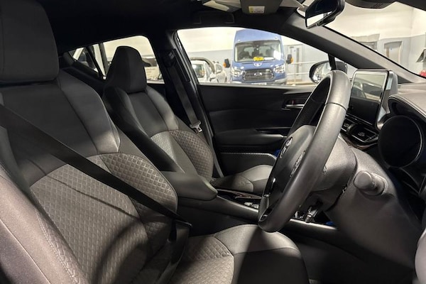 Used Toyota C-HR 2022 for sale - 76184496: Photo 17
