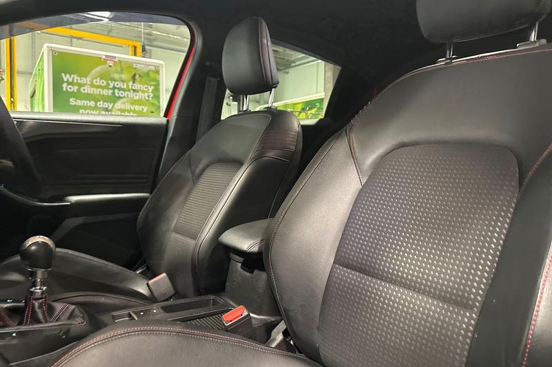 Used Ford Focus 2019 for sale - 77918680: Photo 19