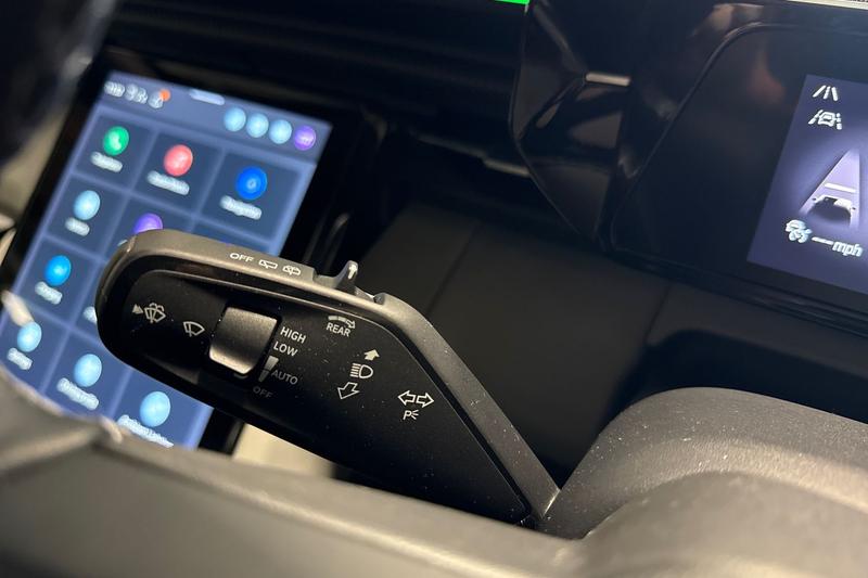 Used Ford Explorer 2025 for sale - 78001084: Photo 14