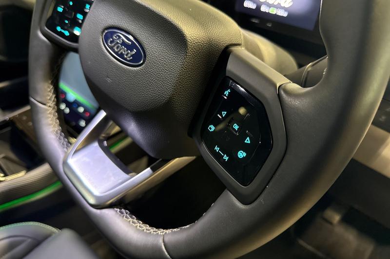 Used Ford Explorer 2025 for sale - 78001084: Photo 29