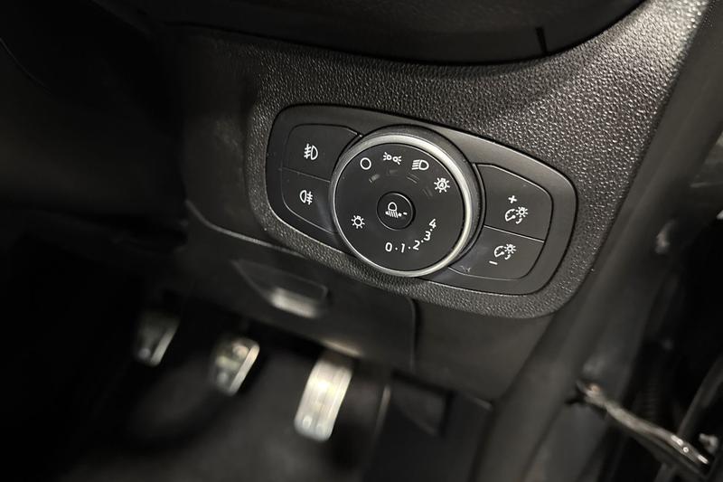 Used Ford Fiesta 2018 for sale - 76394116: Photo 24