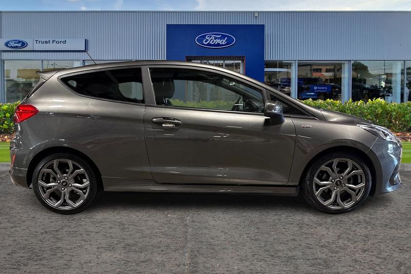 Used Ford Fiesta 2018 for sale - 76394116: Photo 3