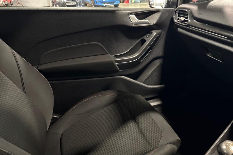 Used Ford Fiesta 2018 for sale - 76394116: Photo 35