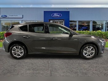 Used Ford Focus 2022 for sale - 76146611: Photo 3