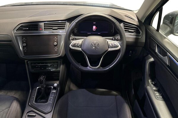 Used Volkswagen Tiguan 2021 for sale - 76098075: Photo 11