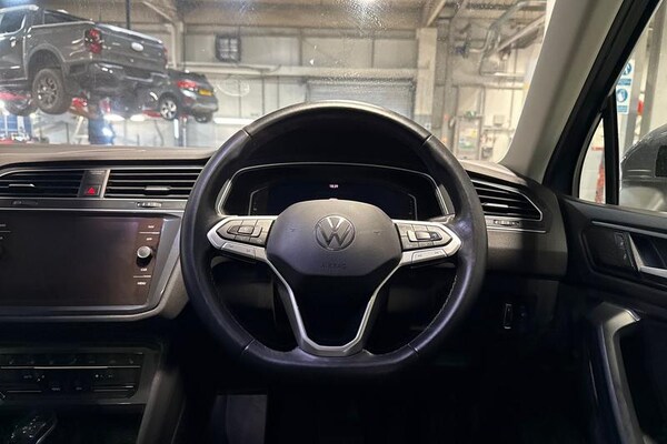 Used Volkswagen Tiguan 2021 for sale - 76098075: Photo 12