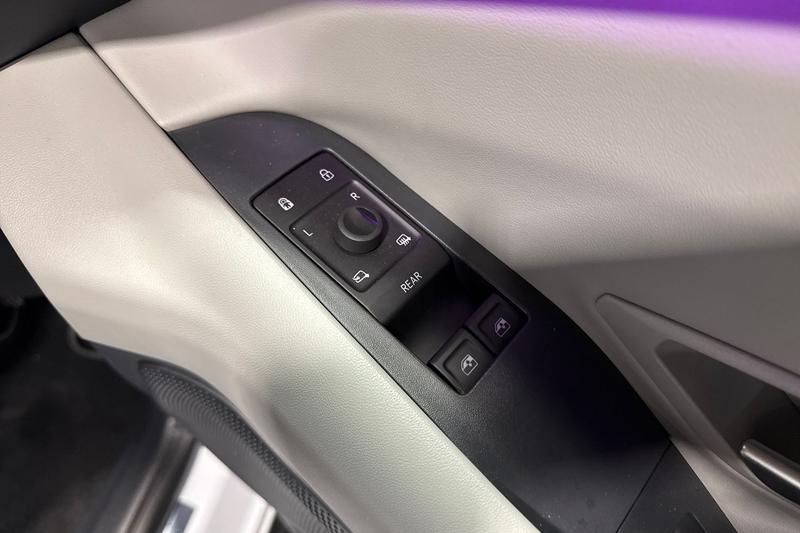 Used Ford Explorer 2025 for sale - 78001082: Photo 16