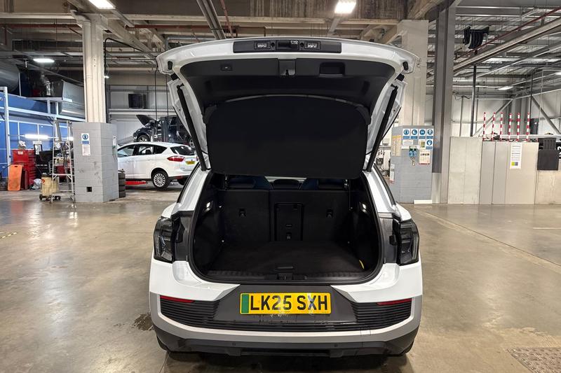 Used Ford Explorer 2025 for sale - 78001082: Photo 21