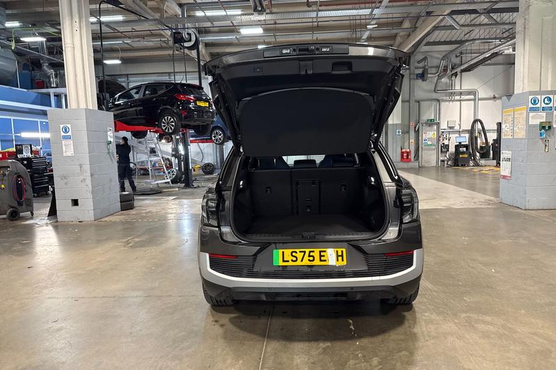 Used Ford Explorer 2025 for sale - 78095180: Photo 21