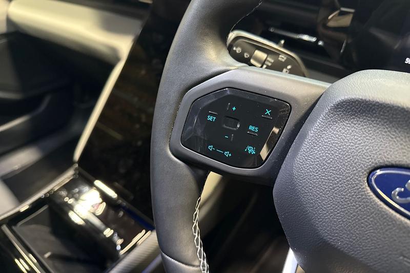 Used Ford Explorer 2025 for sale - 78095180: Photo 27