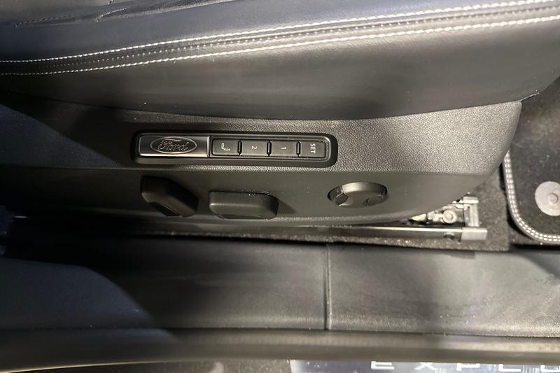 Used Ford Explorer 2025 for sale - 78095180: Photo 29