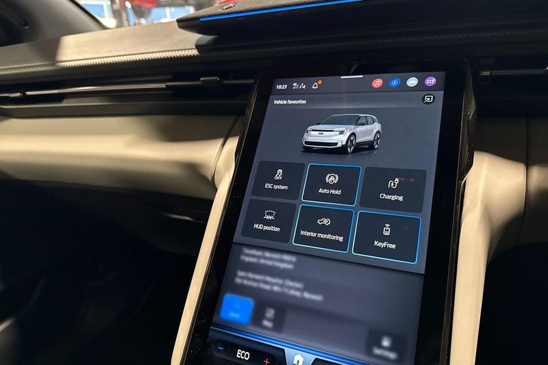 Used Ford Explorer 2025 for sale - 78095180: Photo 34