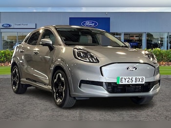 2025 - 123kW Premium 43kWh 5dr Auto