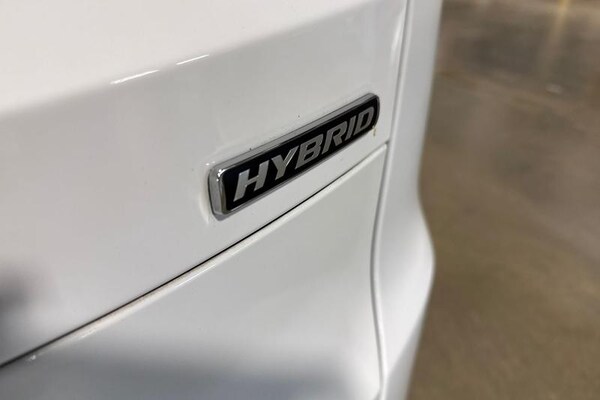 Used Ford Galaxy 2022 for sale - 76252376: Photo 42