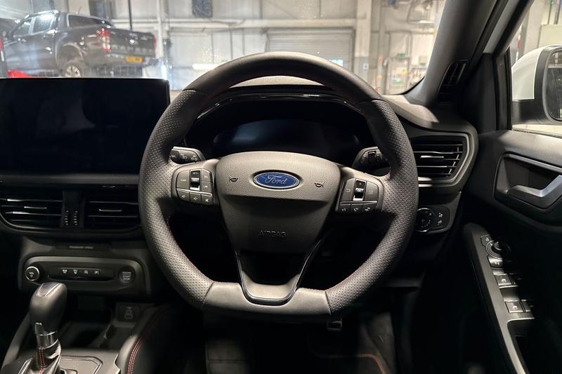 Used Ford Focus 2023 for sale - 77042465: Photo 12