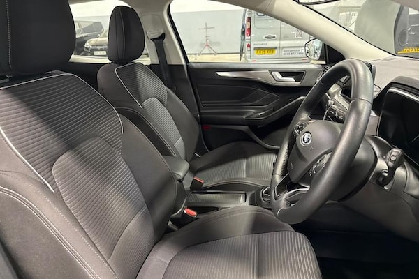 Used Ford Focus 2020 for sale - 76266100: Photo 17