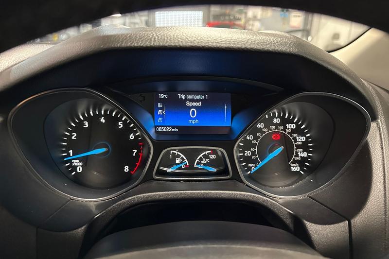 Used Ford Focus 2015 for sale - 76480385: Photo 13