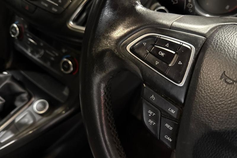 Used Ford Focus 2015 for sale - 76480385: Photo 27