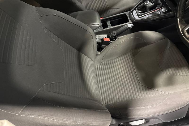 Used Ford Focus 2015 for sale - 76480385: Photo 30