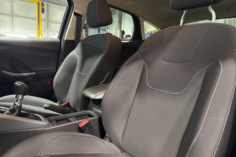 Used Ford Focus 2018 for sale - 76862369: Photo 19