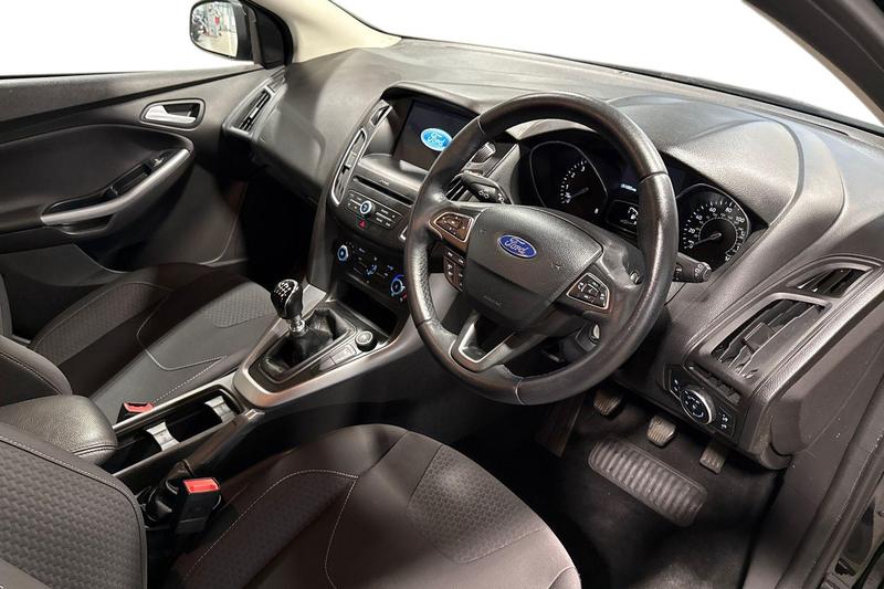 Used Ford Focus 2018 for sale - 76862369: Photo 9