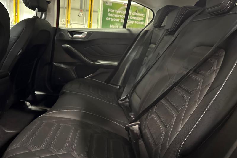 Used Ford Focus 2022 for sale - 76882420: Photo 20