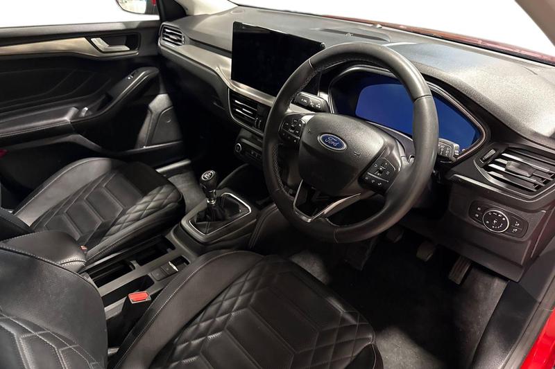 Used Ford Focus 2022 for sale - 76882420: Photo 9