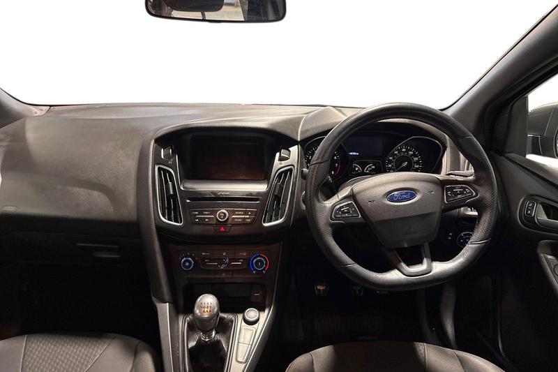 Used Ford Focus 2017 for sale - 77834449: Photo 10