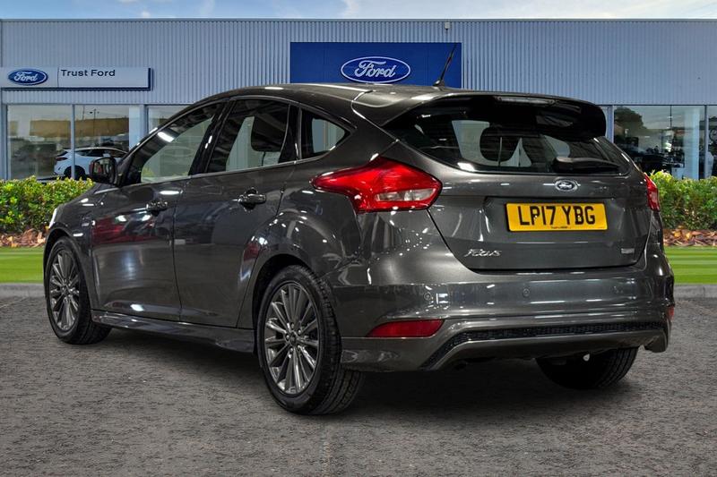 Used Ford Focus 2017 for sale - 77834449: Photo 2