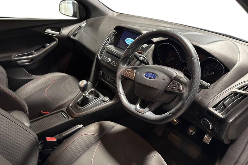 Used Ford Focus 2017 for sale - 77834449: Photo 9