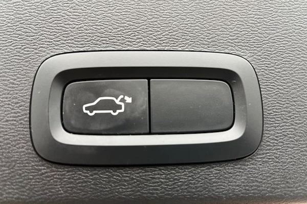 Used Volvo XC40 2022 for sale - 76131348: Photo 37
