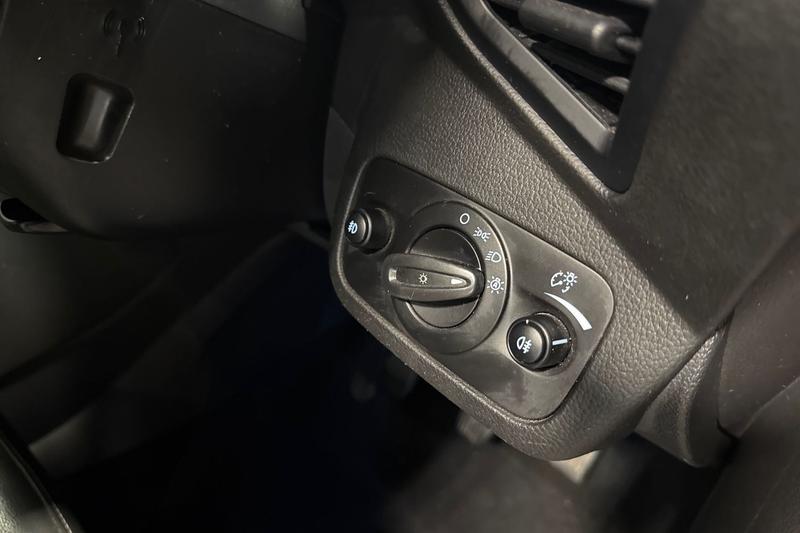 Used Ford Kuga 2016 for sale - 77935054: Photo 27