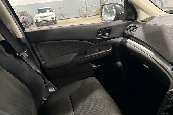 Used Honda CR-V 2018 for sale - 76266139: Photo 37
