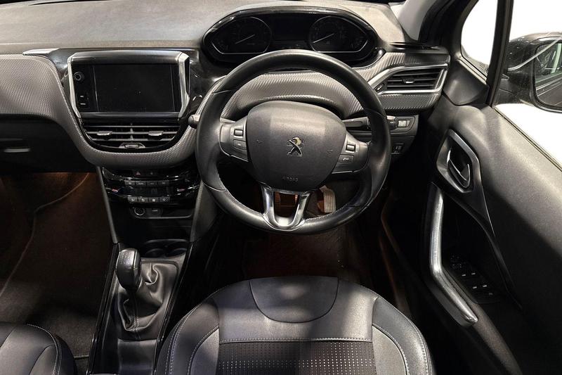 Used Peugeot 2008 2018 for sale - 76350414: Photo 11