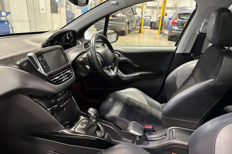Used Peugeot 2008 2018 for sale - 76350414: Photo 18